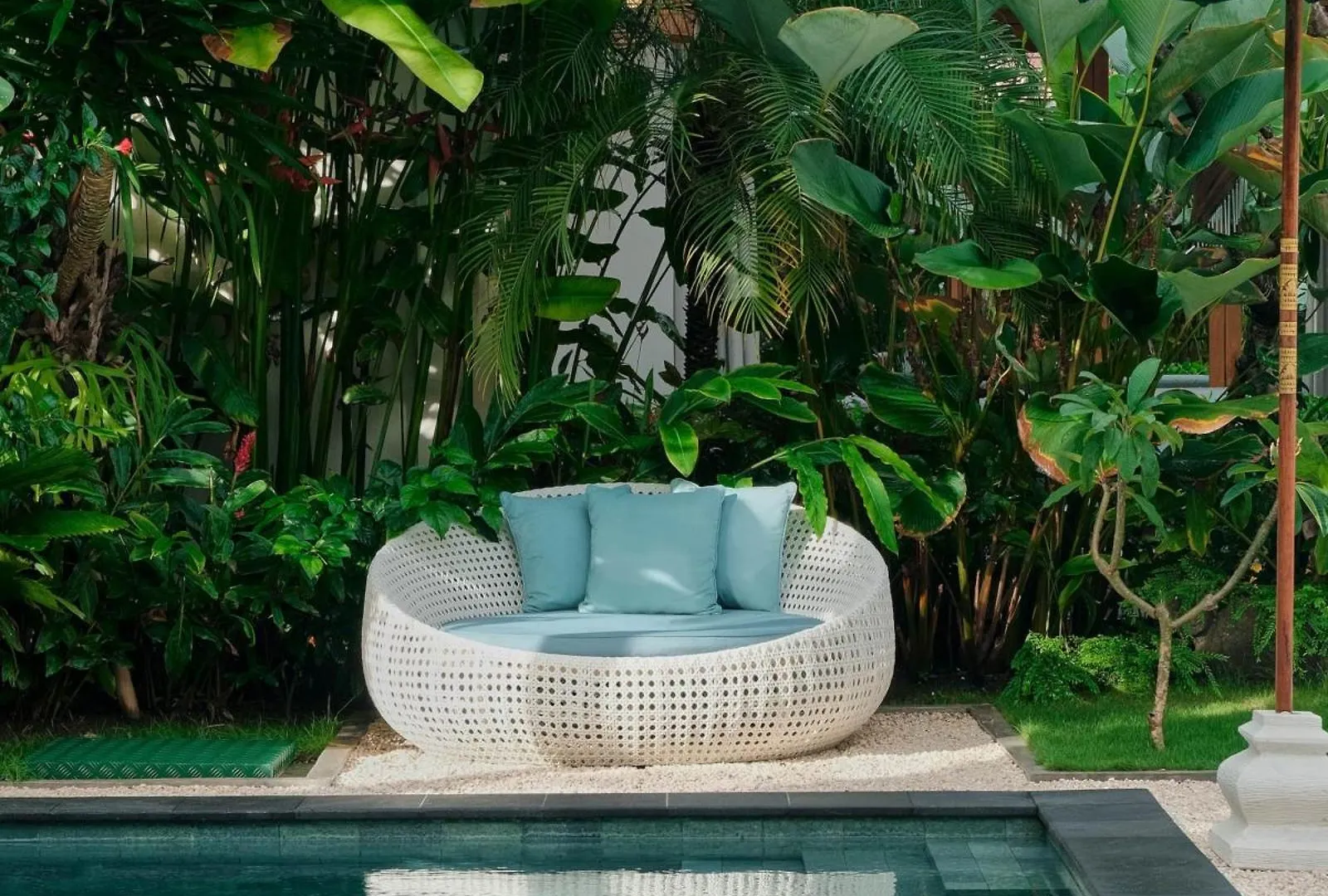 Villa Bali Manis - Modern Luxury 4Br Villa Walk To Seminyak Street With Private Pool