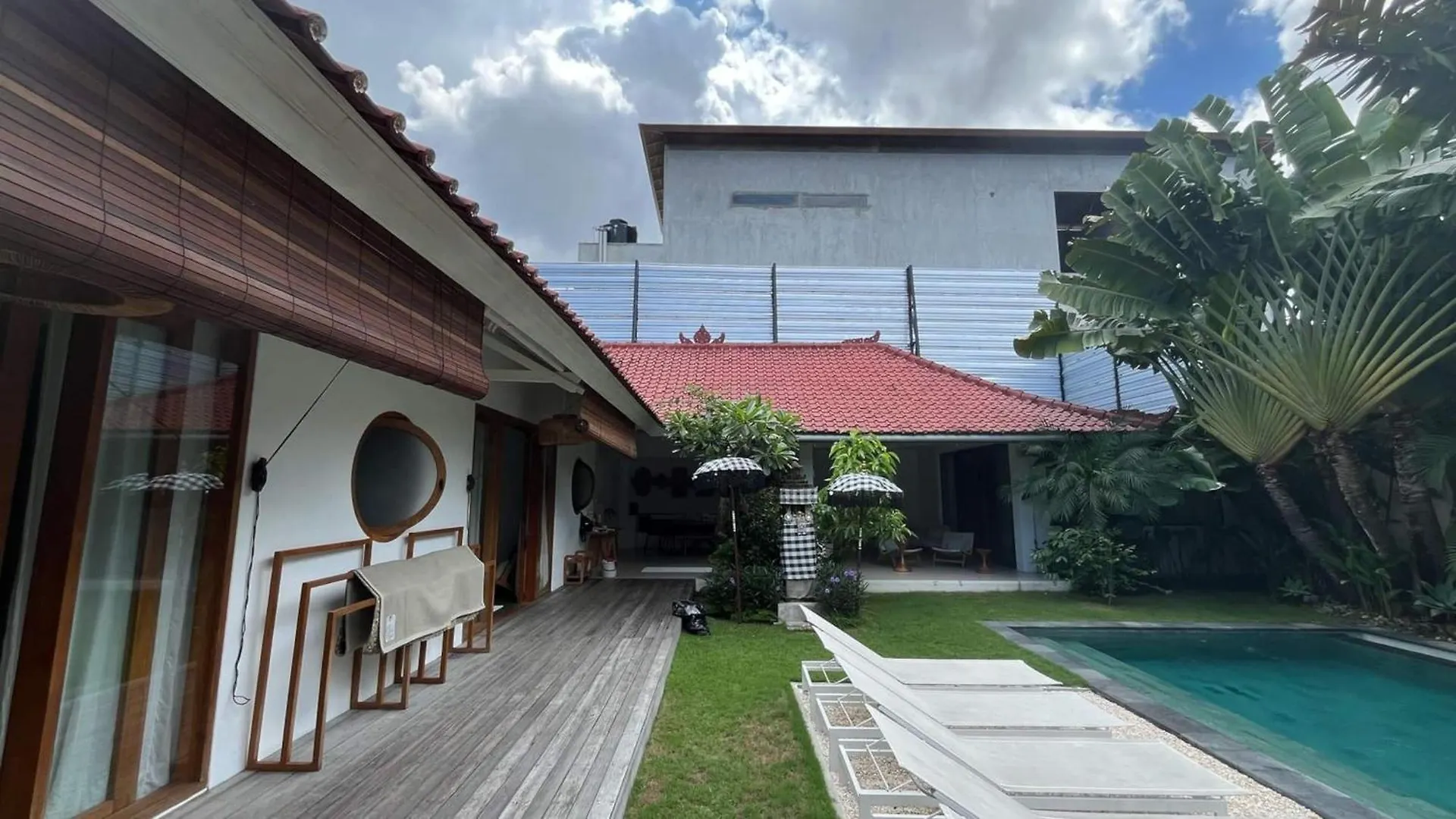 Villa Bali Manis - Modern Luxury 4Br Villa Walk To Seminyak Street With Private Pool