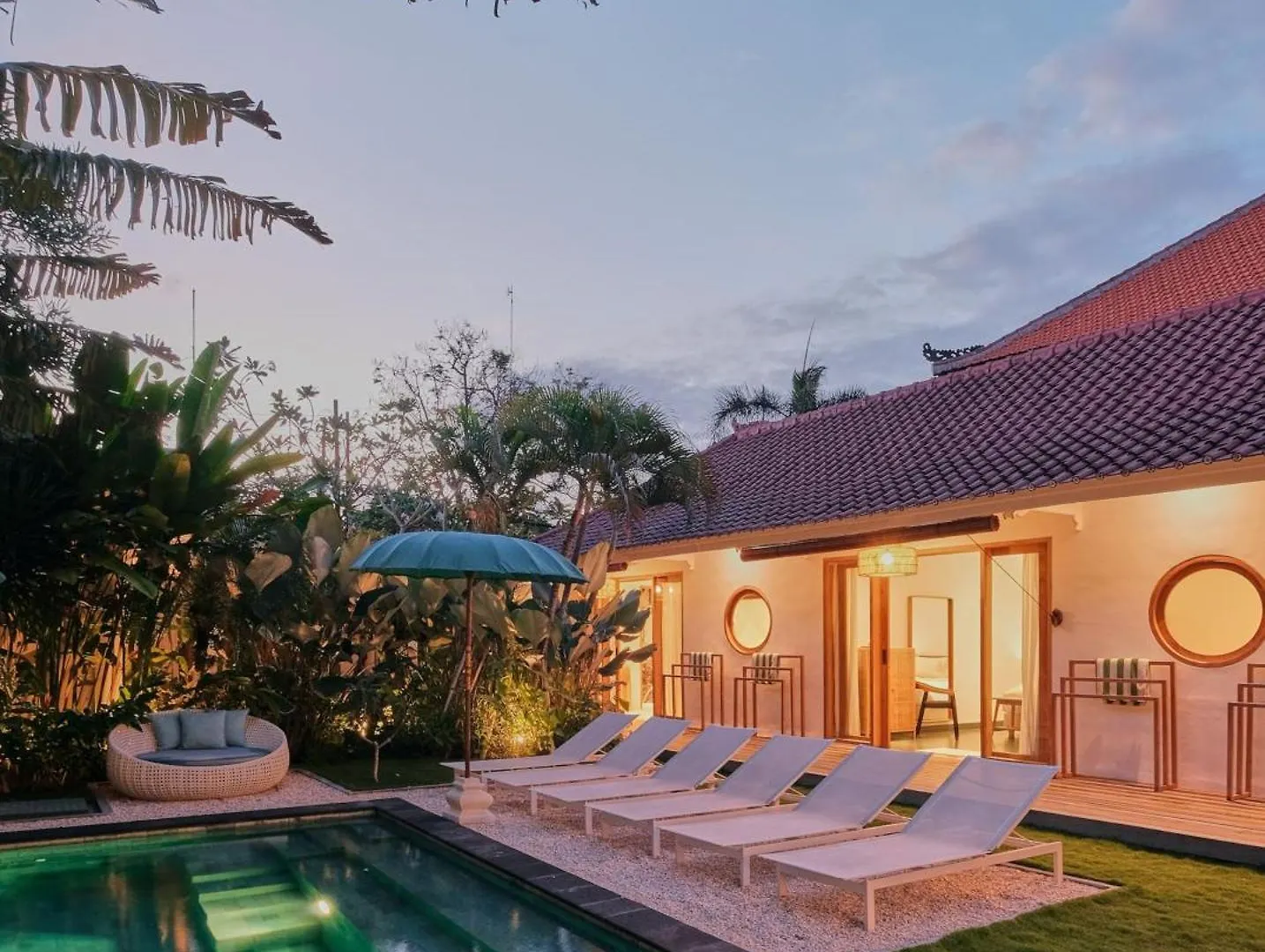 Villa Bali Manis - Modern Luxury 4Br Villa Walk To Seminyak Street With Private Pool 0*,