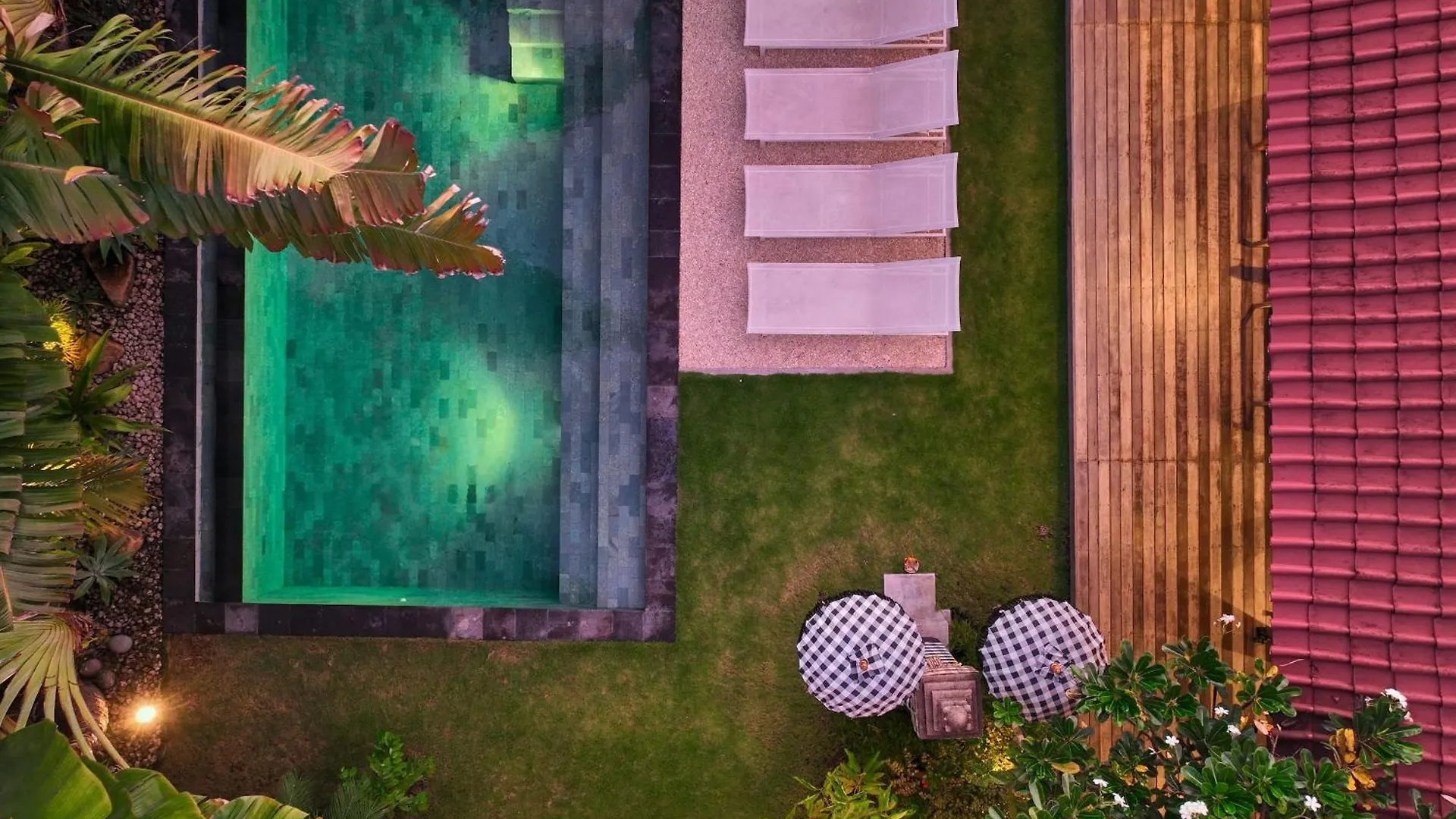 Villa Bali Manis - Modern Luxury 4Br Villa Walk To Seminyak Street With Private Pool