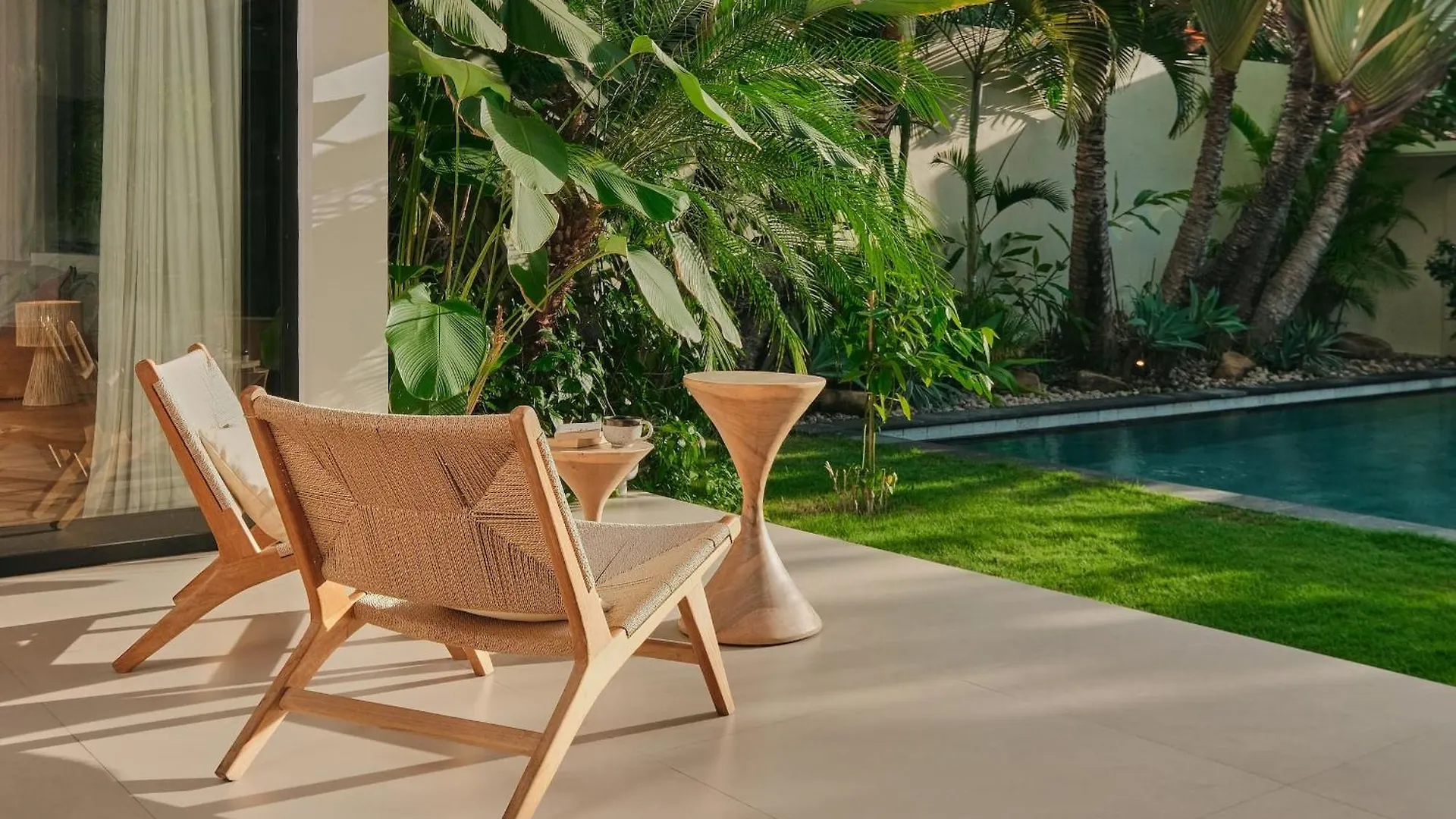 Villa Bali Manis - Modern Luxury 4Br Villa Walk To Seminyak Street With Private Pool 0*,  Indonezja