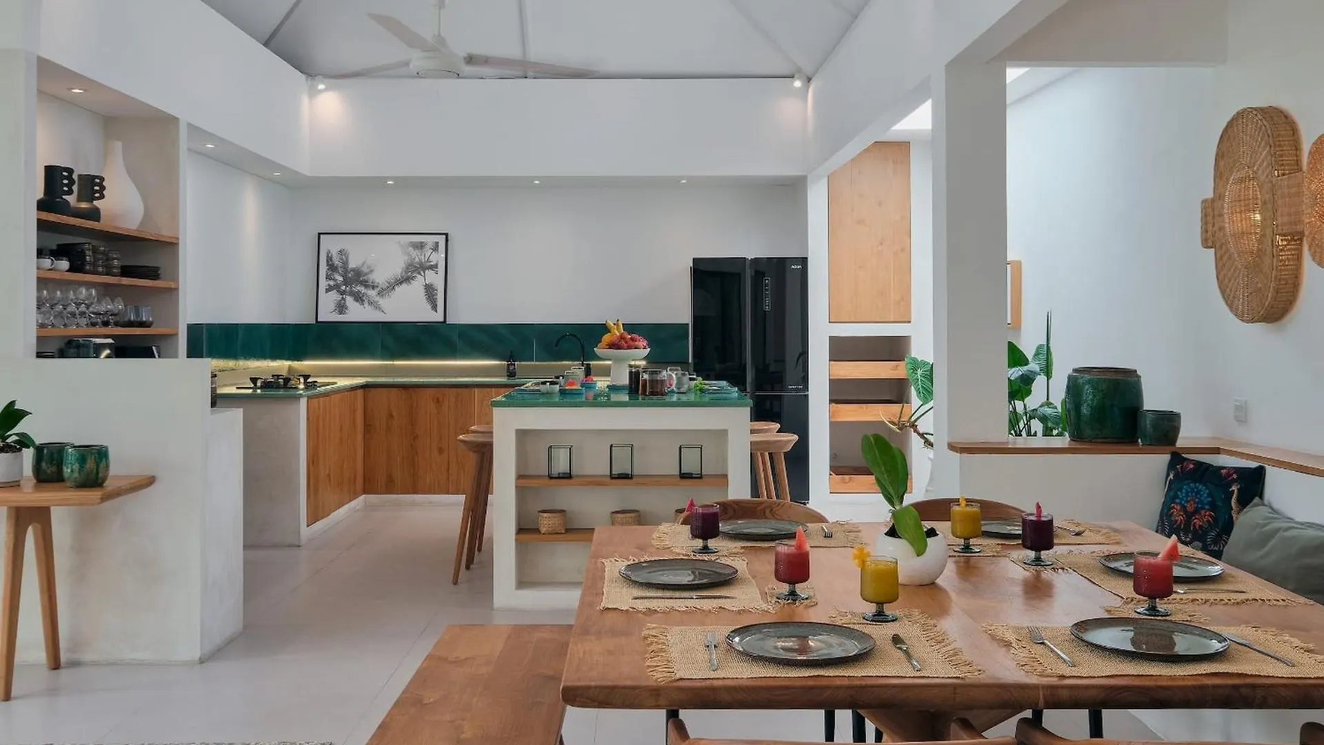 Villa Bali Manis - Modern Luxury 4Br Villa Walk To Seminyak Street With Private Pool Indonezja