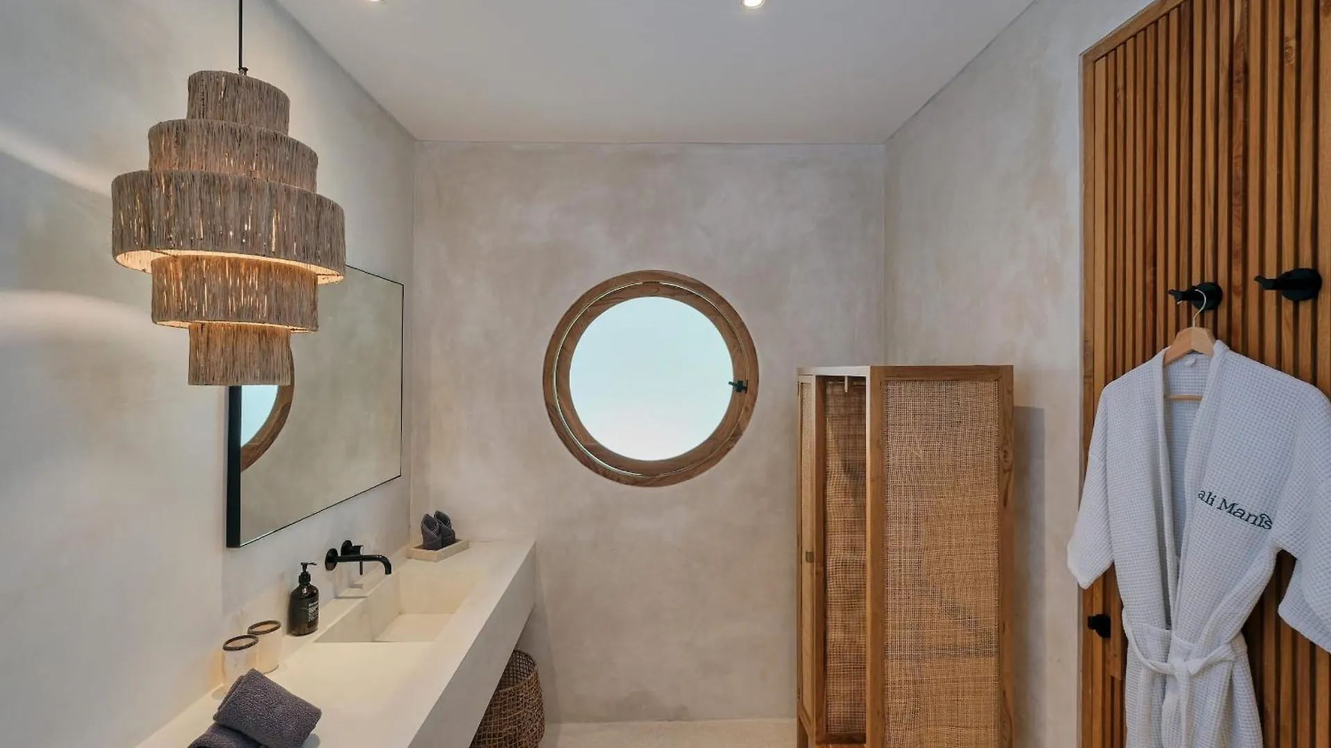 Villa Bali Manis - Modern Luxury 4Br Villa Walk To Seminyak Street With Private Pool
