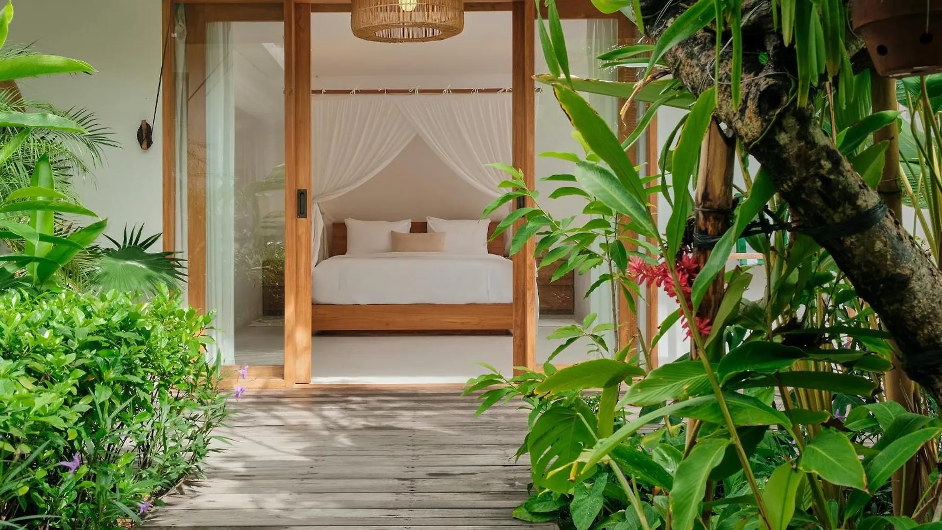 Villa Bali Manis - Modern Luxury 4Br Villa Walk To Seminyak Street With Private Pool