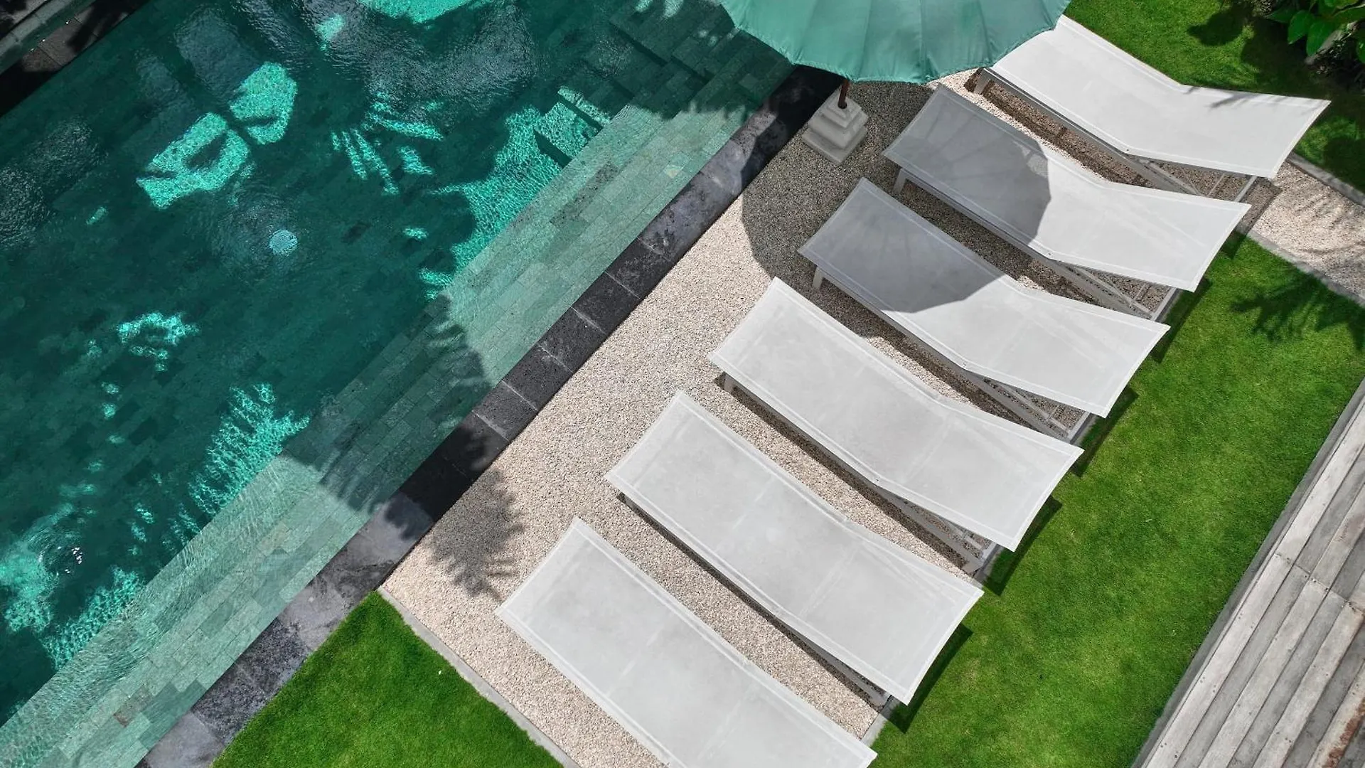 Villa Bali Manis - Modern Luxury 4Br Villa Walk To Seminyak Street With Private Pool